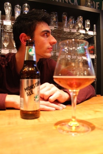 Baixista da banda Masterpiece, Sommelier de Cervejas e entusiasta de gastronomia.