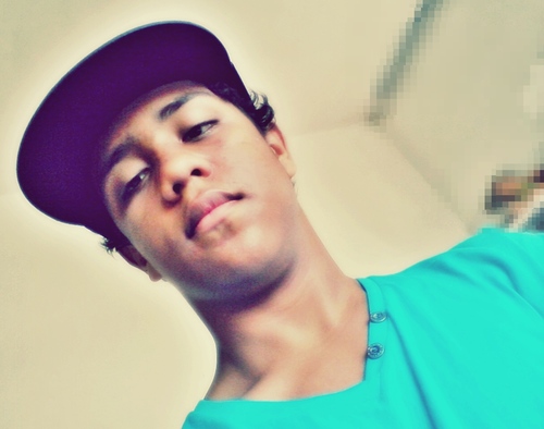 Dj alan Rdn [Dj e produto da Mc Japindia] 

http://t.co/i9WrM84o