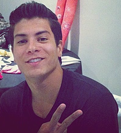 sou  rebelde para  sempre!!!!