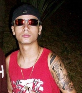 Amor de fã não precisa ser explicado, nem compreendido, ele deve ser sentido. (...), FC dedicado ao cara ideal @mcdimenordr ♪