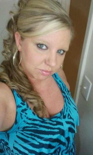 AmiCRose's profile picture. 