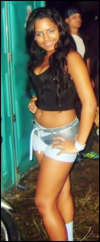 ○ Por fora: A menina que muitos julgam

○ Por dentro :a mulher que poucos conhecem...