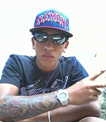 Luciano P. Moraes, 18 anos .
 ID: 107*22998
São paulo/ Villa Remo. SP' http://t.co/q7KBmAl28s
 . . . Talvez um Sonhador :D