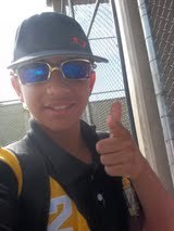 Não Ligoo Quuue Mee Olhem Da Cabeças Aos Pés 
Pooorque Nunca Farão Minha Cabeça E Nunca Chegarão Aos Meeu Pés  

              (((  Booob Marleeey  )))