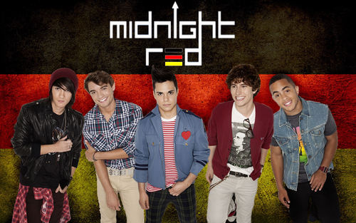 First German Midnight Red Fan Twitter Account! Follow them @ItsMidnightRed! HELL YEAH on iTunes  now! 
Also follow our personal accounts @Miss_Liiz & @Wakilaaa