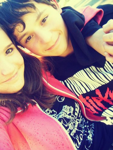 Ainda vai casa com a @meninadodouglas // Te amo muito meu amor, para sempre eu e você ♥ -p @meninadodouglas aqi ♥

http://t.co/pkXFewfeP0