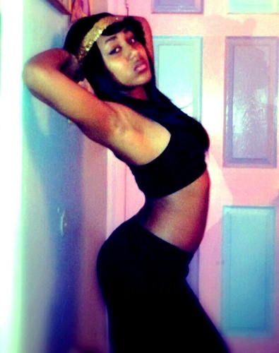 im living my life as one of those who wants to be somebody in life! so yuh either yur wth me r not :)