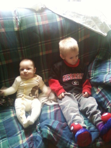 25 I got 2 boys 3&1 they r my life & most important my fear is letting them down My goal is to give them a great life &have my kids be proud of me God Bless