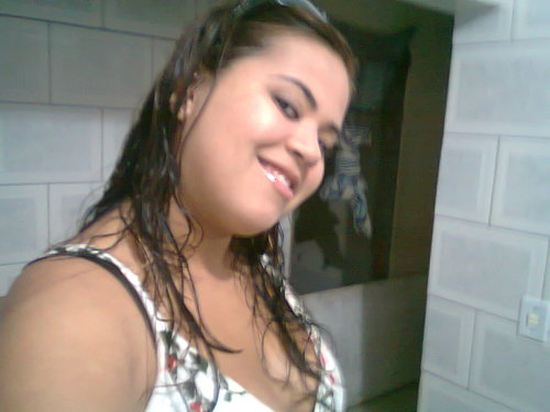 amiga estrovertida e gosto de lere me informar como o mundo