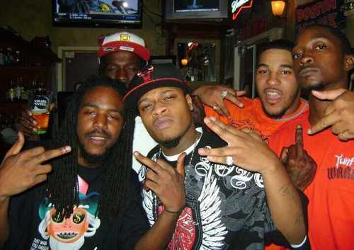 Rapper from NC tryna make it do what it do!! Holla at me....