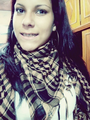 Não sou perfeita, tenho vários defeitos, porém são eles que me fazem ser única!