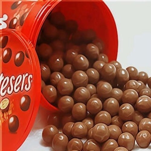 Q8Maltesers's profile picture. YOU♥ know what's beautiful..!!? Read the first word again! :)..Tweets                                   [ Quotes + Nkt + Al'3az.. Etc ]☆☆Follow Me☆☆ &Enjoy ;*