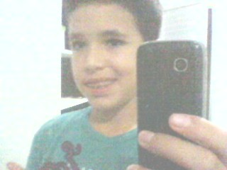 ola!!! me chamo heitor tenho 12 anos estudo no cnsc...sou corintiano doente...  se quiser saber mais seg ae sigo de volta