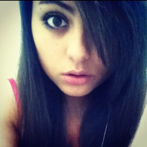 Elle9855's profile picture. MVHS class of 2015.(:   Instagram: elle9855 Kik: Elle9855