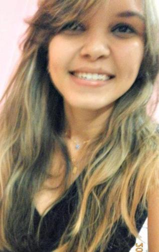 carolsalless's profile picture. Me Siga que eu Te Sigo ;D