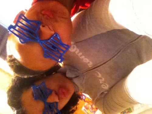 Dont Think Just Press The Follow Button ! Follow my sis @LightBrightWhit