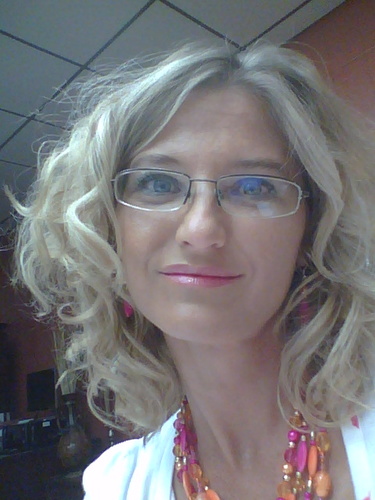 Licensed Independent Social Worker with Family Wellness Associated.  Mental Health Therapy. Call to schedule an appointment 712-255-0890