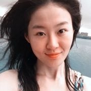 Columbia College Chicago. Acting major. Holly like swimming. From China.