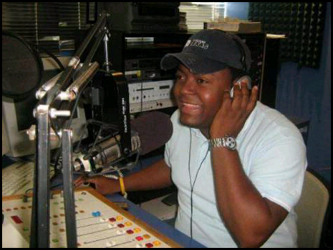 #RadioHost | #Locutor | #Periodista. Encendio' animando de 7 a 12 por @hits92fm Sintonizame!