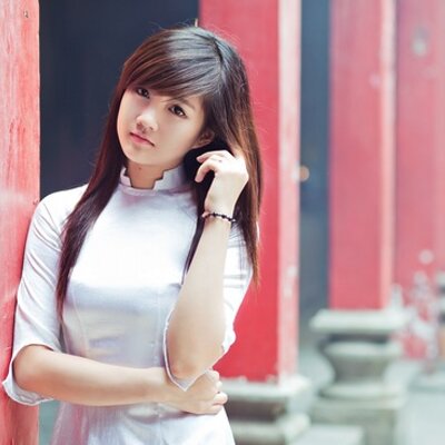 Viet teen Voyeur strip pocker
