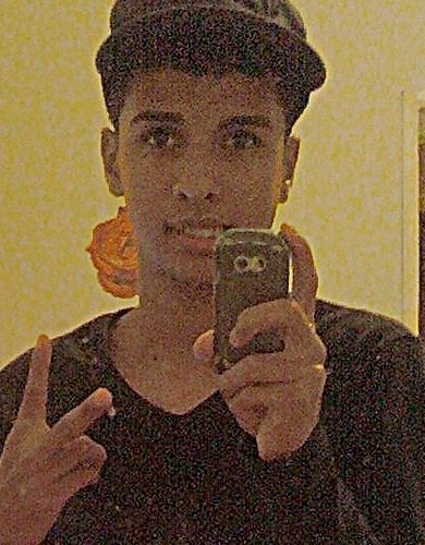 O campo e a bola, é o que eu preciso, porque a minha vida é o futebol!! ;)
#Mssn: jhonatan_trajano96@hotmail.com  #mp: 88068937