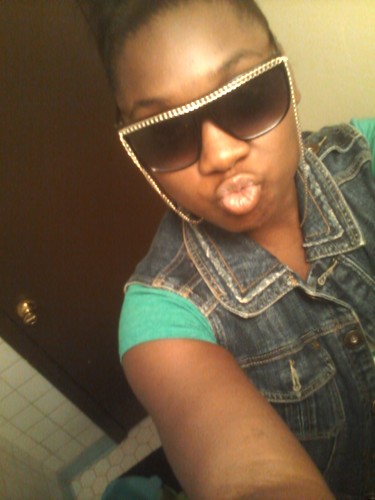 IF UON FUCC WIT 'MEE' DEN ION FUCC WIT 'U' & DAT ASZ REAL AS IT GNE GET......HYDEPARK SHAWTYY 4LIFE