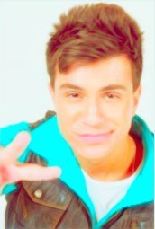 Twitter criado com a intenção de colocar o Pedro Lucas como Melhor Cantor no KCA México! Ajude-nos? : http://t.co/l9hX97iZAT