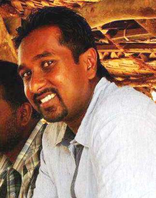 Political Columnist @Lakbima/  Co-Editor -@SriLankaNews