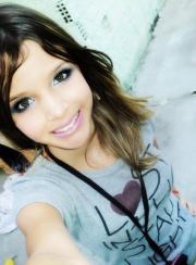 Casada com o @m_Shinoda kkkk, namorada do @PedroNegrini kkkkk,  sigam os meus dois twitters q é --- @LoirinhaFofuxa e @OneCrazyGirlll, sigo de voltaaaa!! bjs