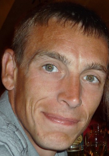 I am a commercial tv and satellite installer. My hobbies are off road motorcycling and reading. Got my mrs and two kids. Thats me