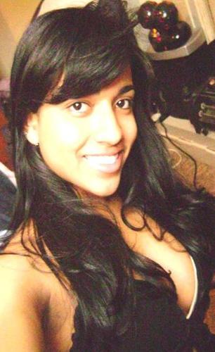 Sou um pessoa engraçada e de bem com a vida.