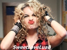 Ela é a dona dos olhos lindos , dos cabelos louros , e do meu coração . Eu te amo @Lua_Blanco ♥  Eternally. ∞