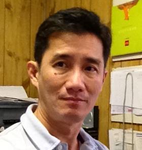 Dad of 2, computer & internet technology specialist. Reformed information junkie, tinkering in the mobile world.