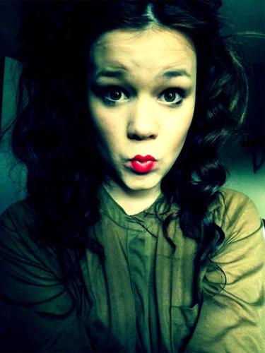 i think everyone is beautiful in there own way