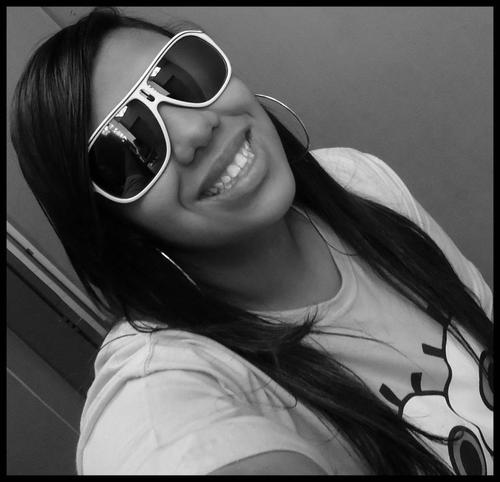 Germiniana, beest da @Ieza_Lopes ,  Prima Official da @vaanicerejinha_ , Melhor amiga  da @Paulapasquino, Ama o @JulioFerreira31,  priima doo @Willianstrada s2'