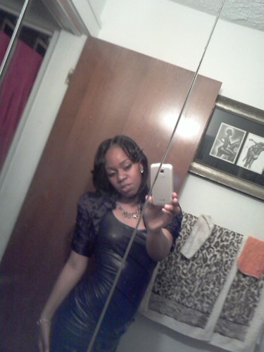 #TEAM SINGLE #TEAM BAD BITCH #TEAM FUCK FEMALES!!