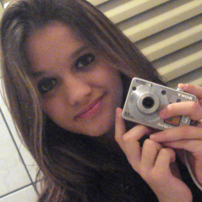''E se vc for embora eu sei q vo desaparecer,pq naum há mais ninguém,só vc''-One Direction