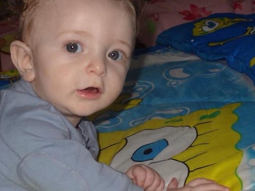 roni0208's profile picture. 