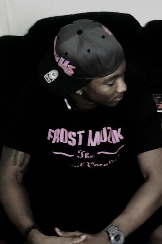 It's ya boy Frost AkA Mr.Love's Enemy... I'm a singer/rapper/ & just a down right entertainer. Follow me to the top!!! http://t.co/svIGWKdySC
