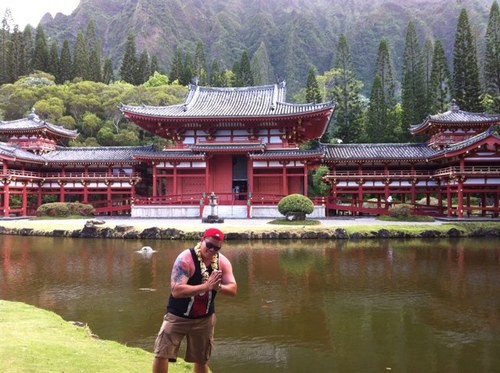 bigboi_joel's profile picture. just follow me :]