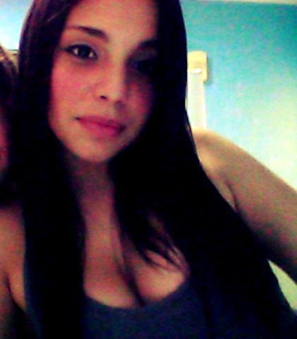 Mas o meu Deus é forte, grande e poderoso.. Me livra e me protege de todo o mal! 
Blessed 
∞