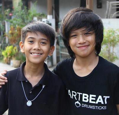 This is Parody @raypraseta227 | enjoy bareng sama aku, di sini kita bisa seru-seruan bareng ;)