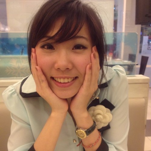 charmingMaii's profile picture. 