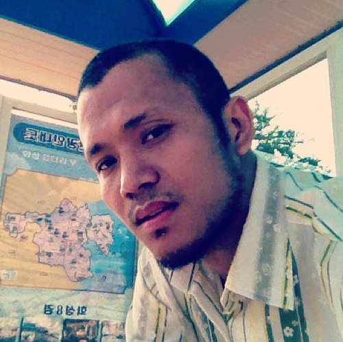 A licensed customs broker of the Philippines, I
love blogging and photography.