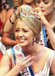 MissMNColl's profile picture. Miss Minnesota Collegiate 2013