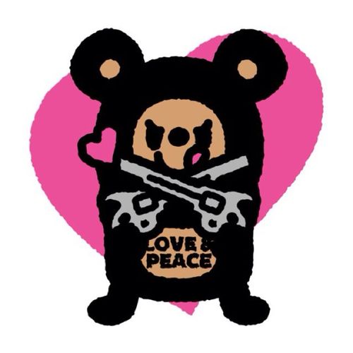 roarguns代表＆デザイナー。山口県萩市出身。B型。 LOVE＆PEACE!!!