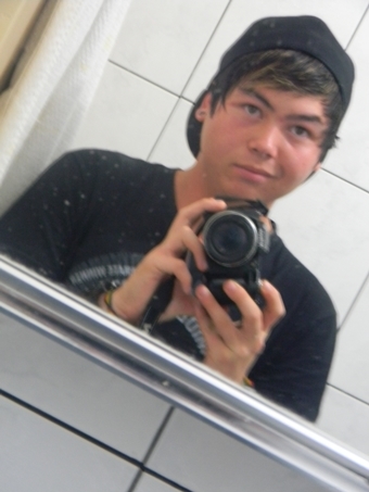 Administrador da @MusicAcademy_  / nem sempre fazemos escolhas que nos orgulhamos, mais é fazendo escolhas que vc cresce..
