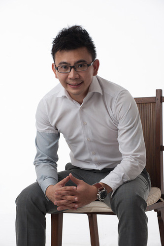 Dad of 5 living in Singapore !