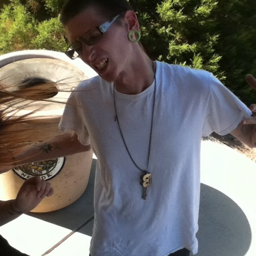 im 20 and living it up, try to stop me                     instagram:BRANDIN_CLONES