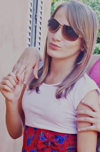 lê lê lê... ousadia , pra vencer. 
lê lê lê... alegria pra viver.  '
